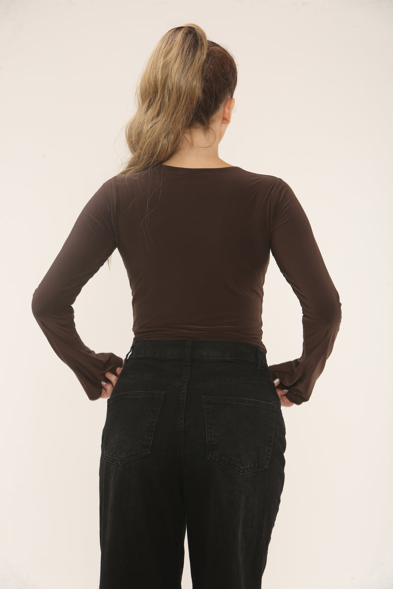 LONG SLEEVE FITTED CROP | CHOCOLATE