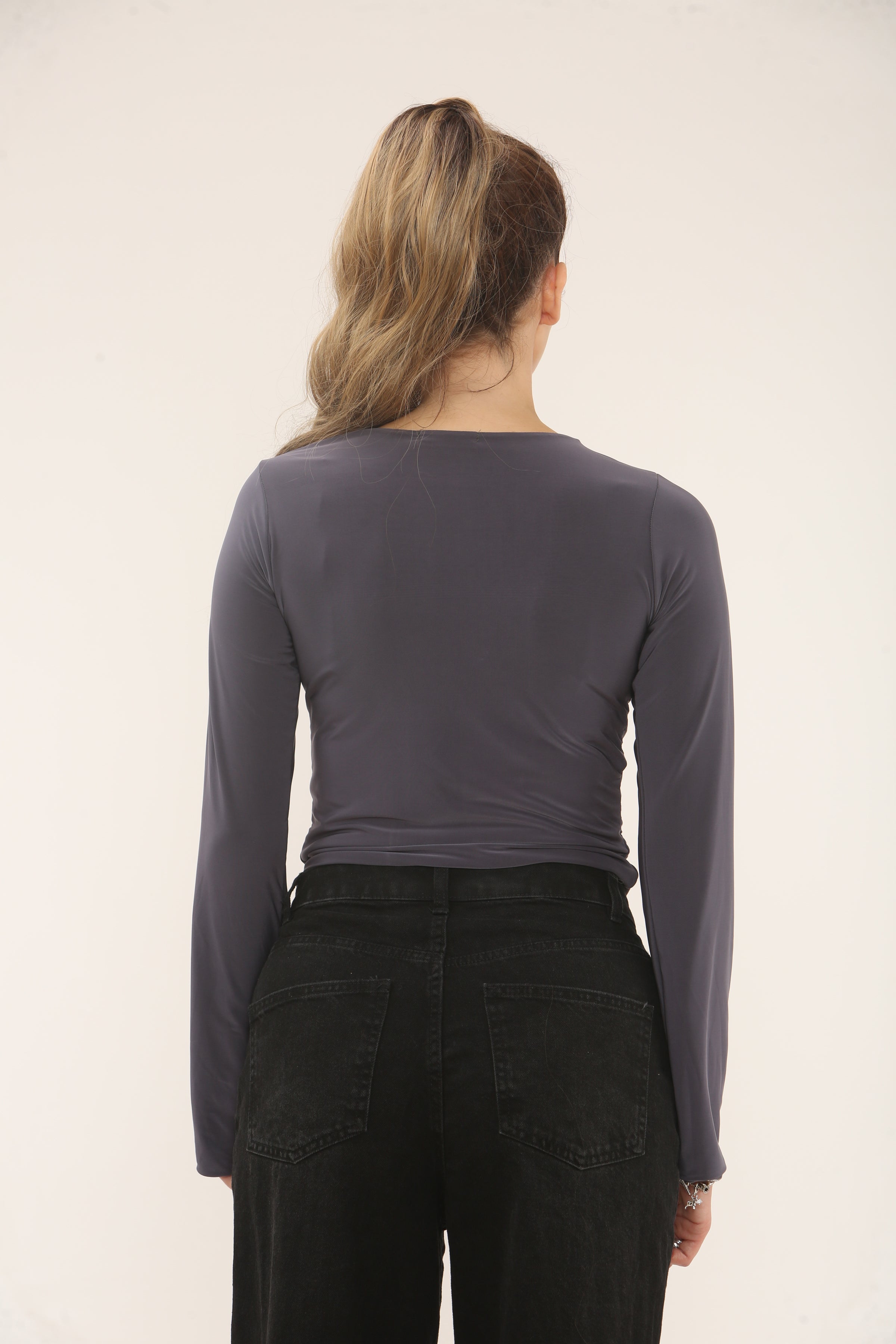 LONG SLEEVE FITTED CROP | GREY