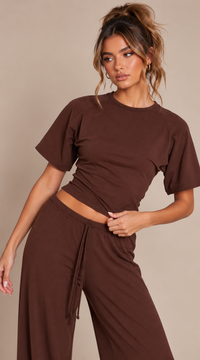 FITTED TOP & WIDE LEG TROUSER CO-ORD  | CHOCOLATE